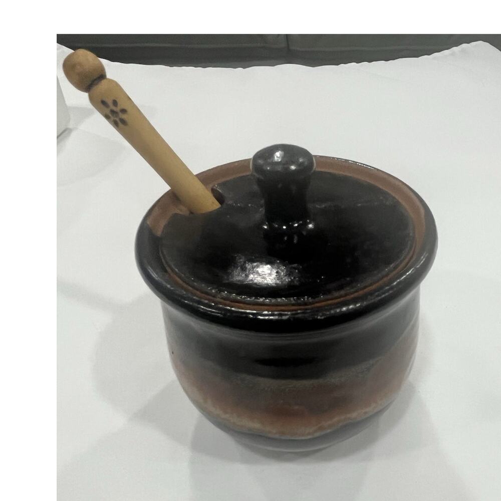 Pottery Ceramic Honey Jar w/ Handle Lid & Wooden Dipper Black/Brown